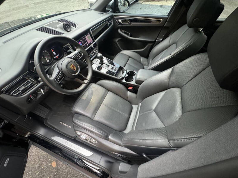 2023 Porsche Macan S