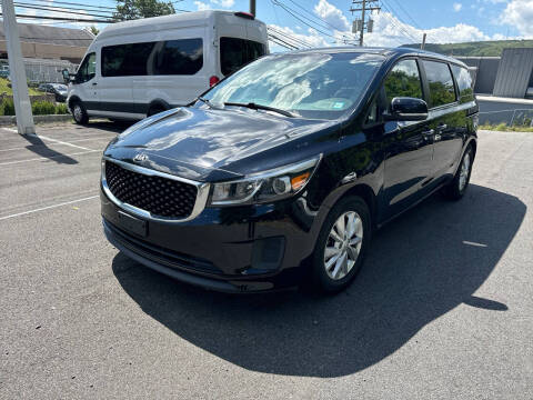 2018 Kia Sedona for sale at Deals on Wheels in Suffern NY