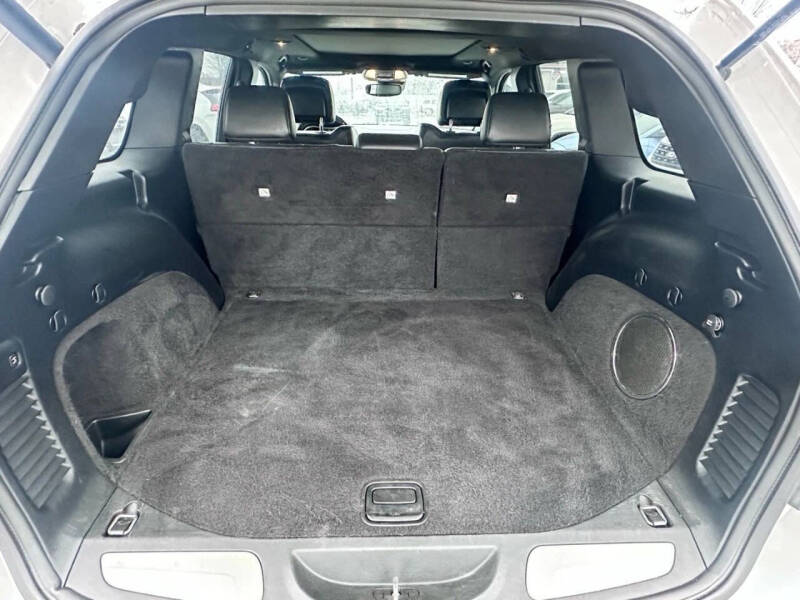 2020 Jeep Grand Cherokee Overland