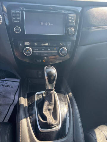 2017 Nissan Rogue SL