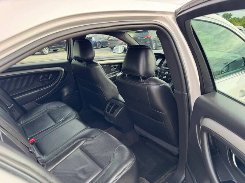 2013 Ford Taurus SEL