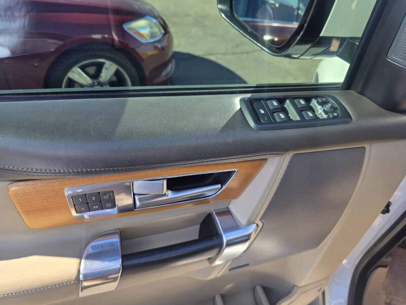 2015 Land Rover LR4 HSE LUX