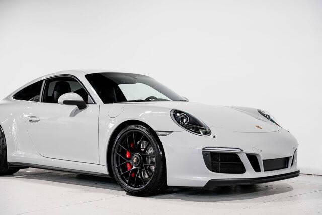 2018 Porsche 911 Carrera GTS