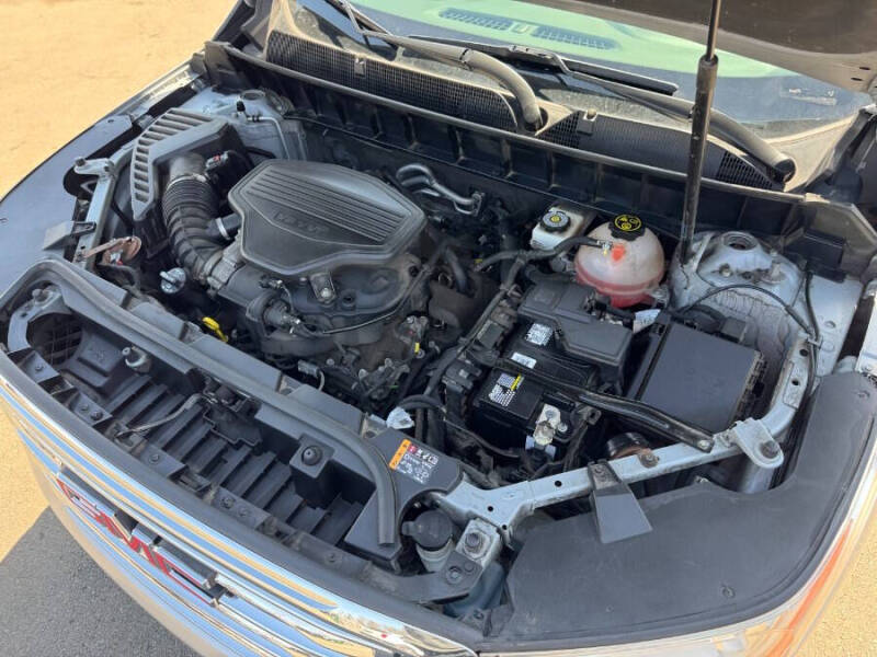 2017 GMC Acadia SLE-2