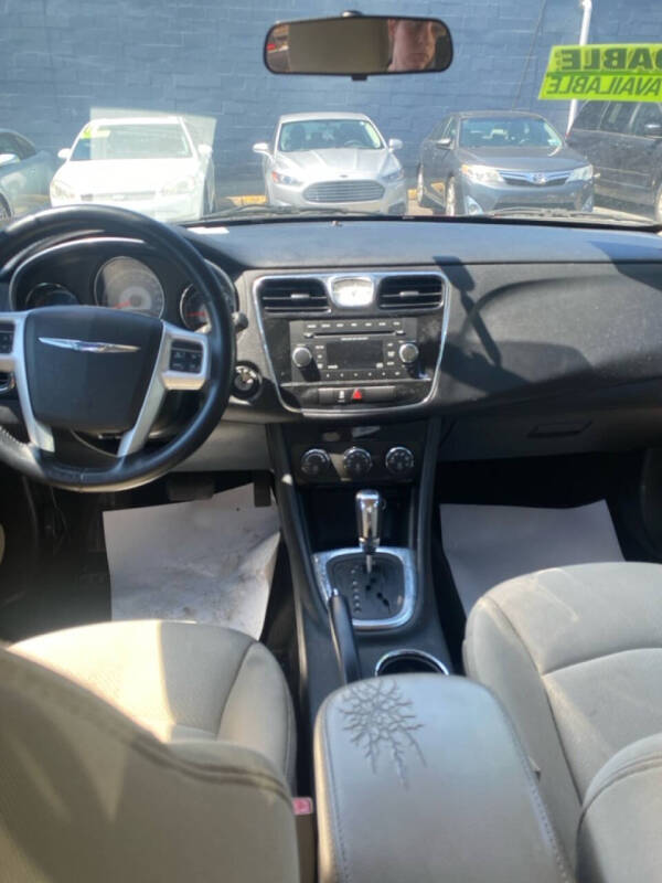2014 Chrysler 200 Touring