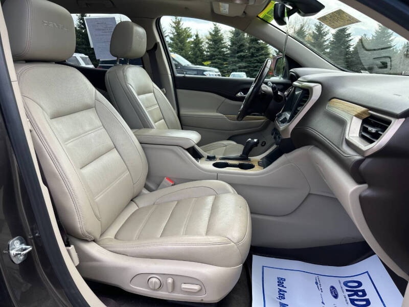 2019 GMC Acadia Denali