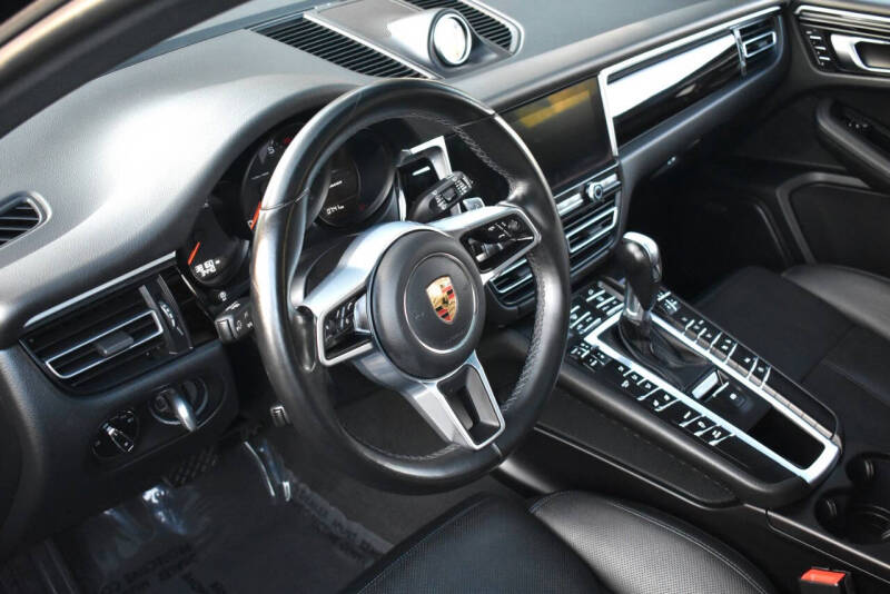 2021 Porsche Macan