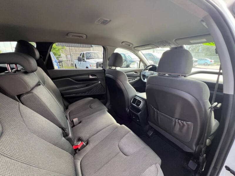 2020 Hyundai Santa Fe SE