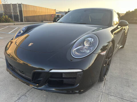 2017 Porsche 911 Carrera GTS
