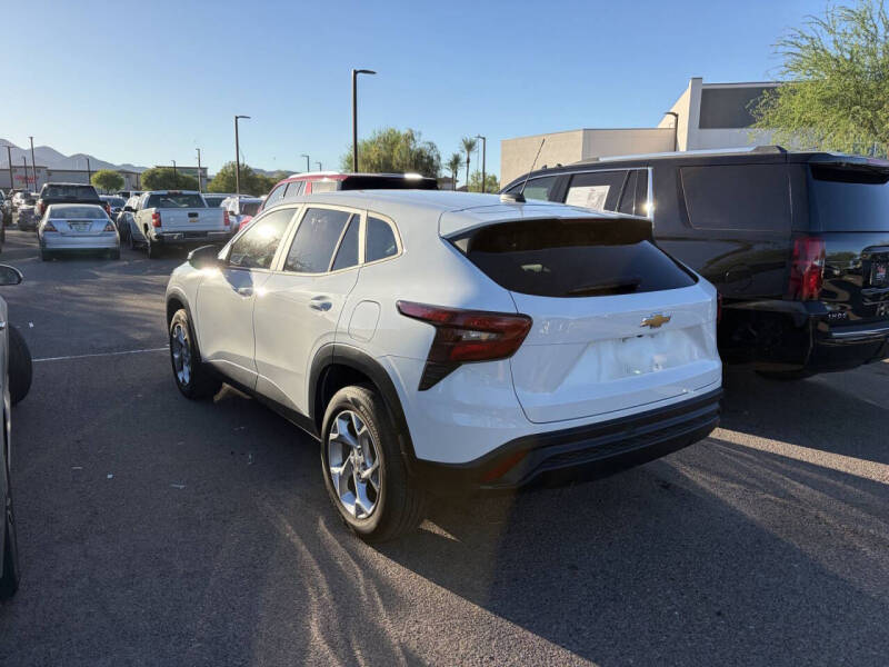 2025 Chevrolet Trax LS