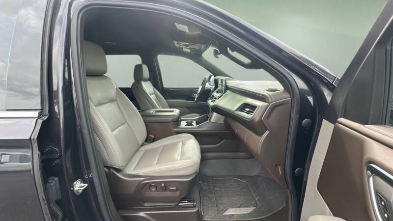 2022 Chevrolet Suburban LT