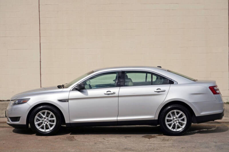 2015 Ford Taurus