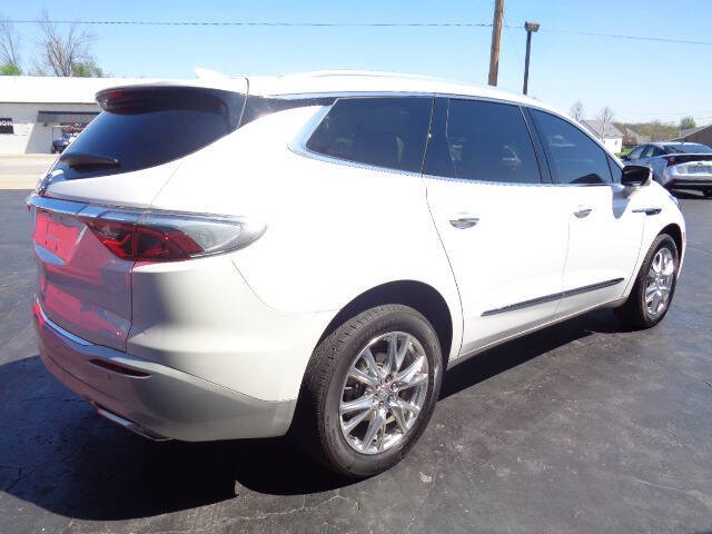 2023 Buick Enclave Essence