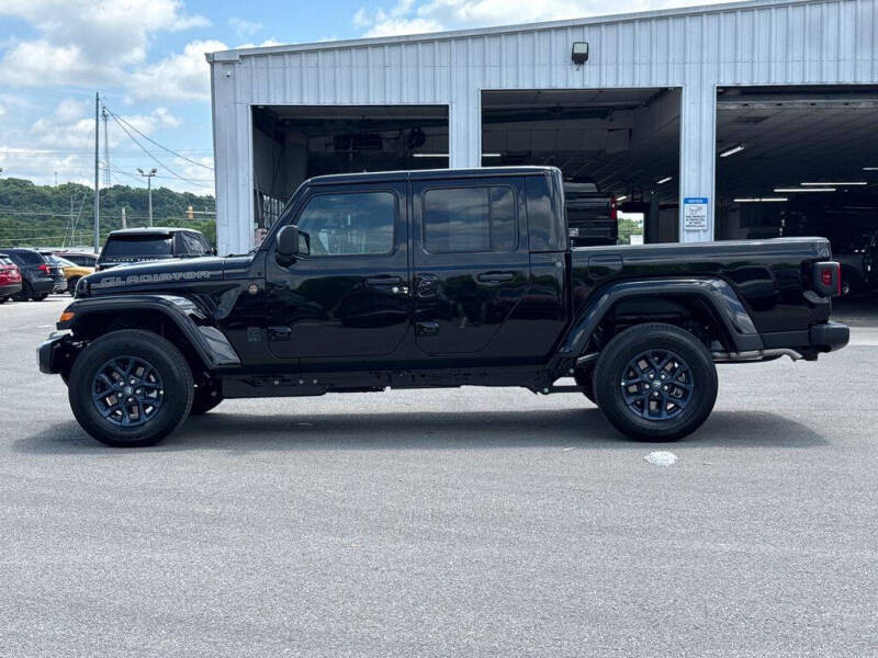 2026 Jeep Gladiator 85th Anniversary Edition