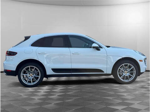2017 Porsche Macan S