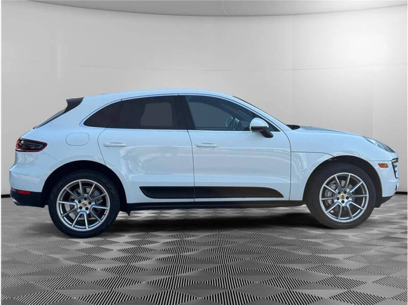 2017 Porsche Macan S