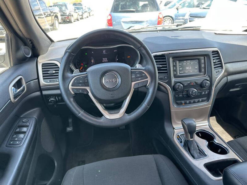 2017 Jeep Grand Cherokee Laredo