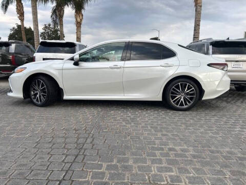 2023 Toyota Camry Hybrid XLE