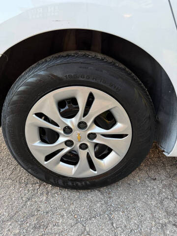 2019 Chevrolet Cruze LS