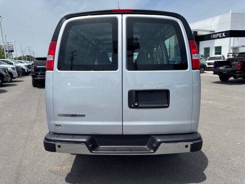 2026 Chevrolet Express 2500