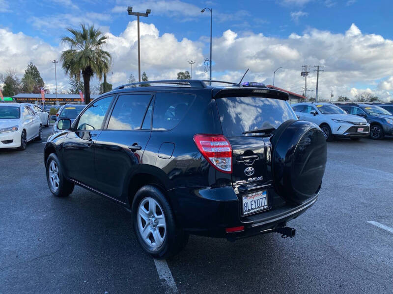 2010 Toyota RAV4 Base photo 5