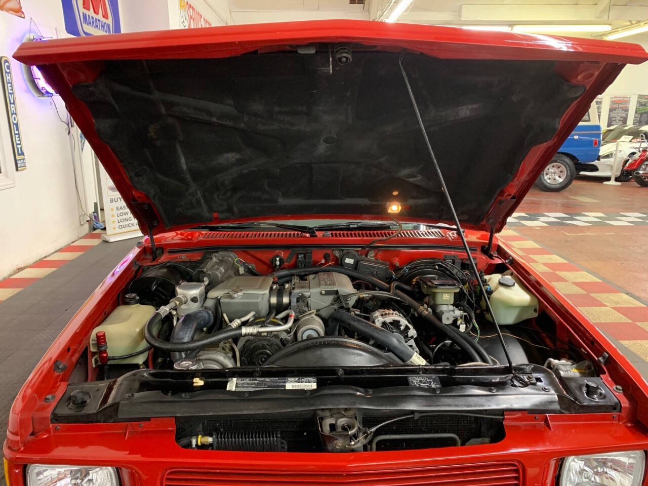 1992 GMC Typhoon 21