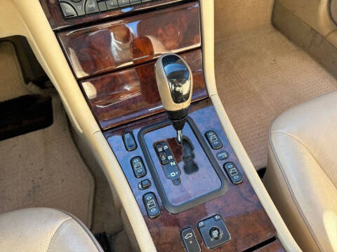 2001 Mercedes-Benz E-Class E 320