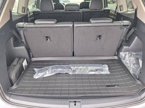 2025 Volkswagen Atlas SE