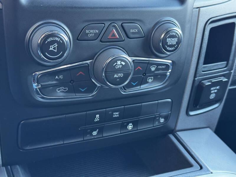 2023 RAM 1500 Classic Express