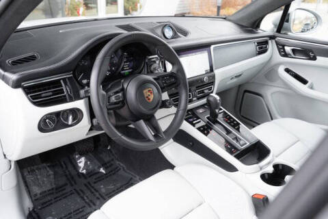 2025 Porsche Macan GTS