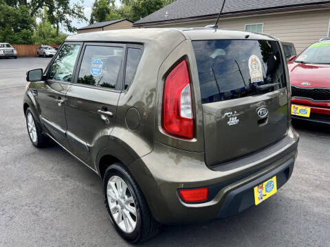 2012 Kia Soul +