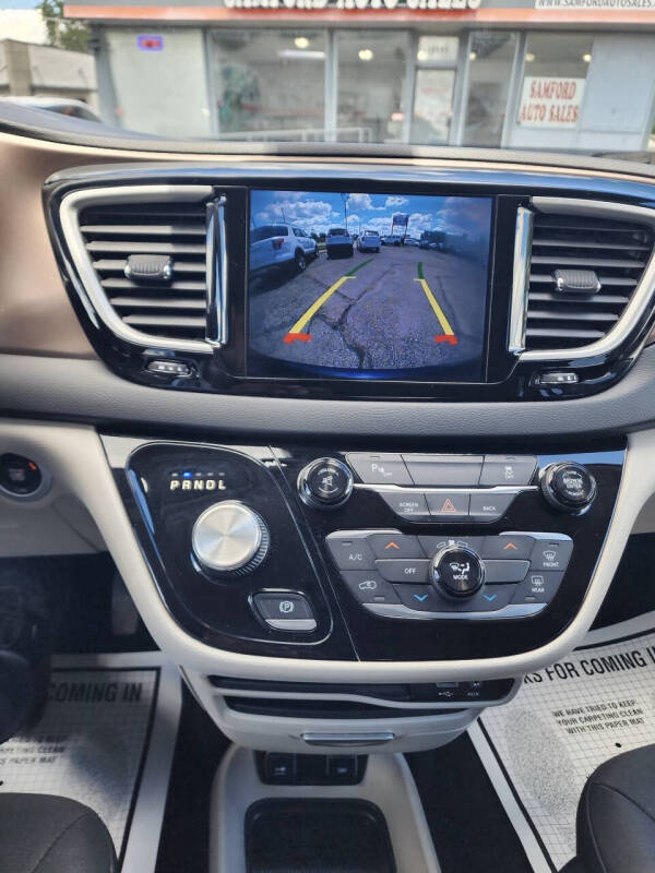 2017 Chrysler Pacifica Touring