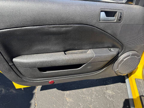 2006 Ford Mustang V6 Premium