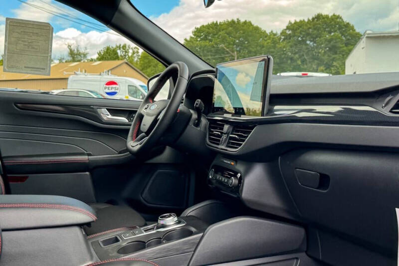 2025 Ford Escape ST-Line