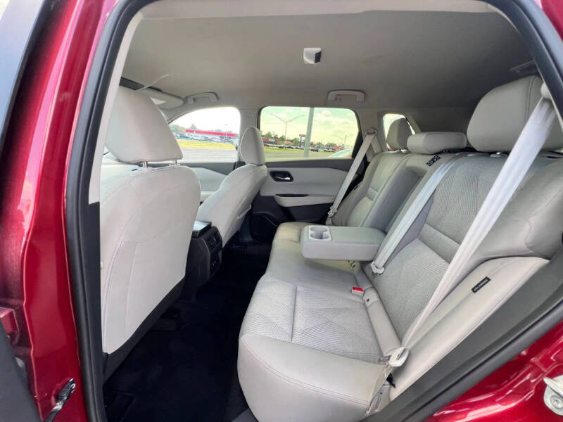 2025 Nissan Rogue SV