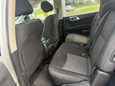 2017 Nissan Pathfinder