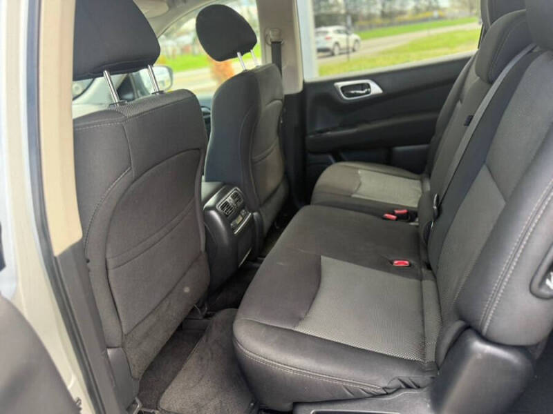 2017 Nissan Pathfinder
