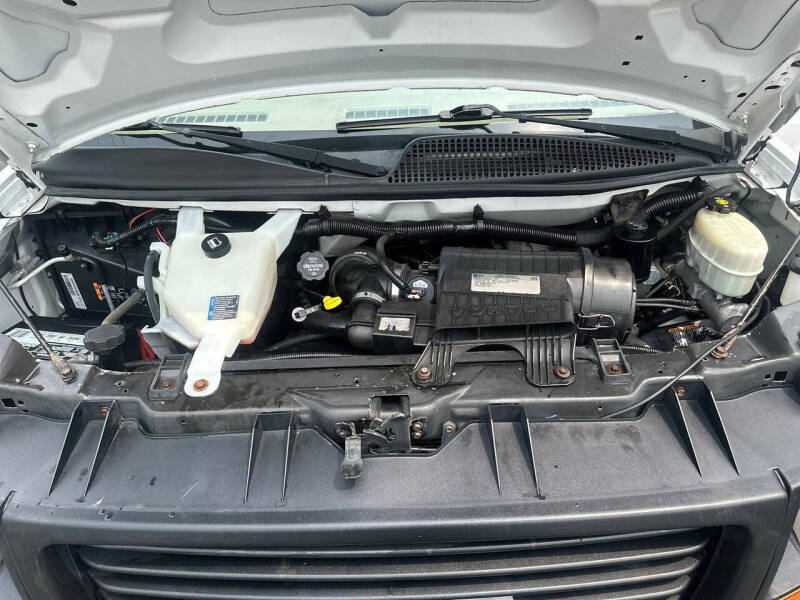 2015 GMC Savana 2500