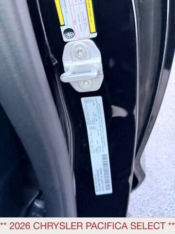 2026 Chrysler Pacifica Select