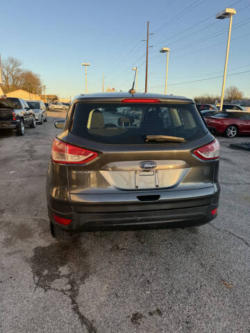 2016 Ford Escape S