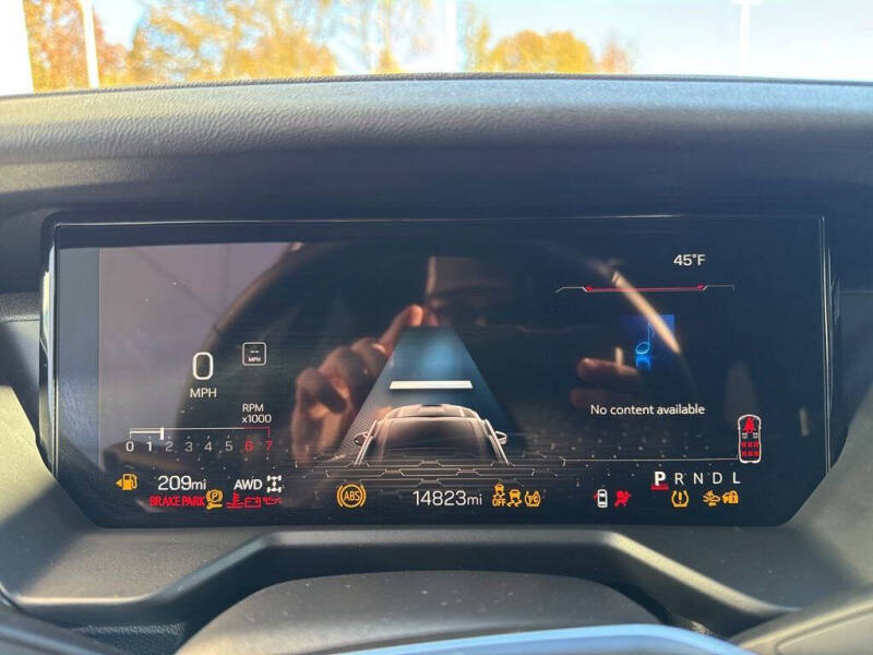 2025 GMC Acadia Elevation