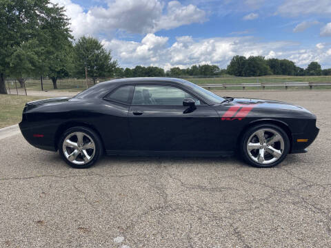2014 Dodge Challenger R/T Plus