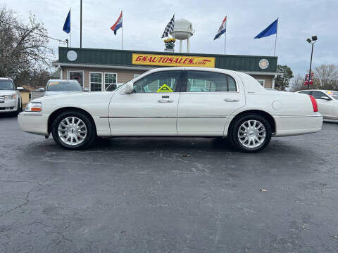 2006 Lincoln Town Car for sale at G and S Auto Sales in Ardmore TN