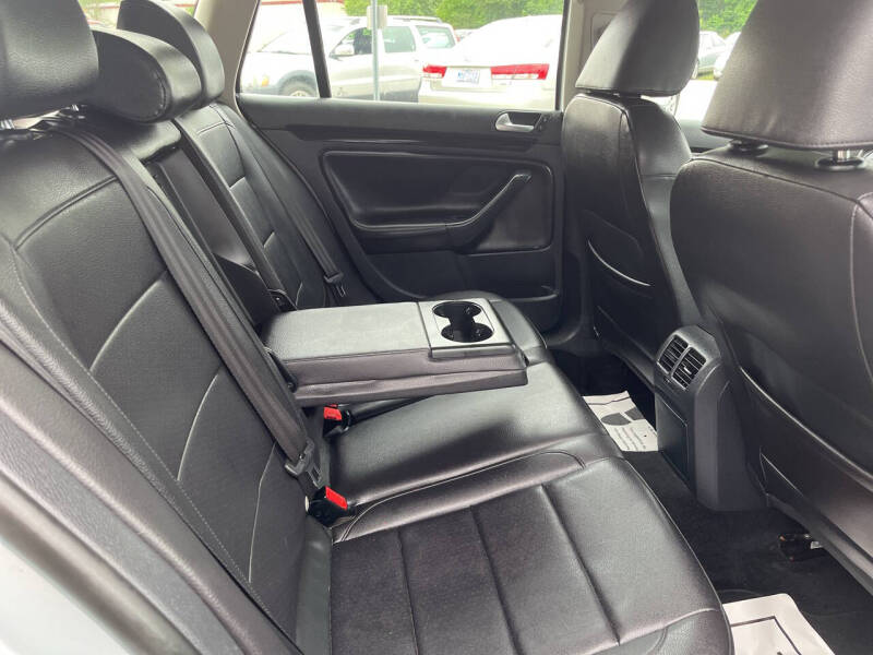2012 Volkswagen Jetta SportWagen TDI