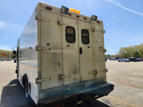 2009 Freightliner MT45 Chassis