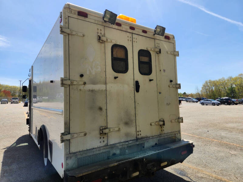 2009 Freightliner MT45 Chassis