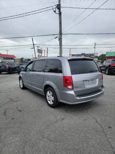 2013 Dodge Grand Caravan for sale at Husky auto sales & service LLC in Milford, DE