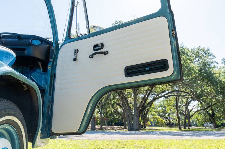 1973 Volkswagen Bus