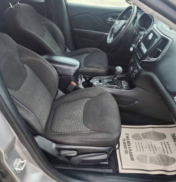 2019 Jeep Cherokee Latitude