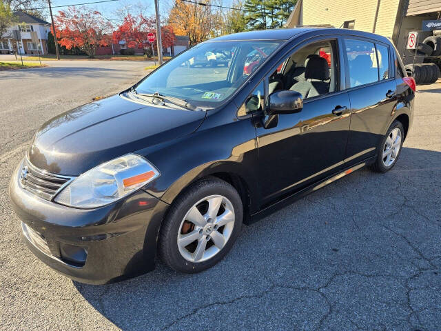 2011 Nissan Versa for sale at QUEENSGATE AUTO SALES in York, PA